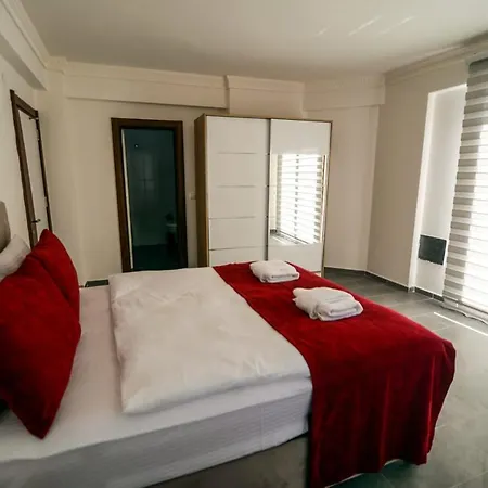 Tatil Evi Charming With Lovely View And Shared Pool In